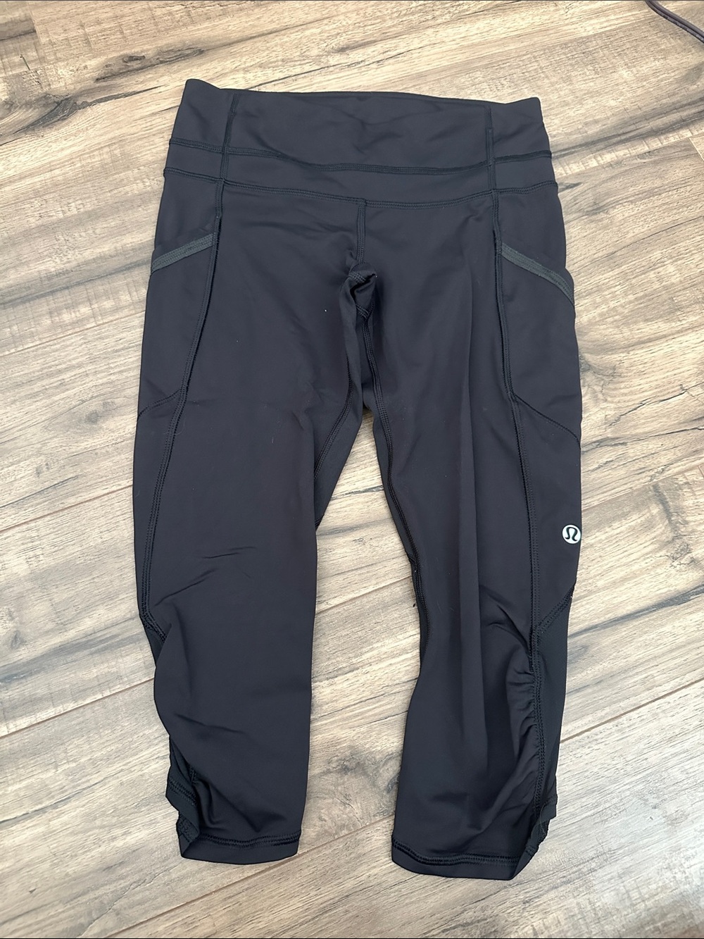 Lululemon Black Athletic Cropped Leggings